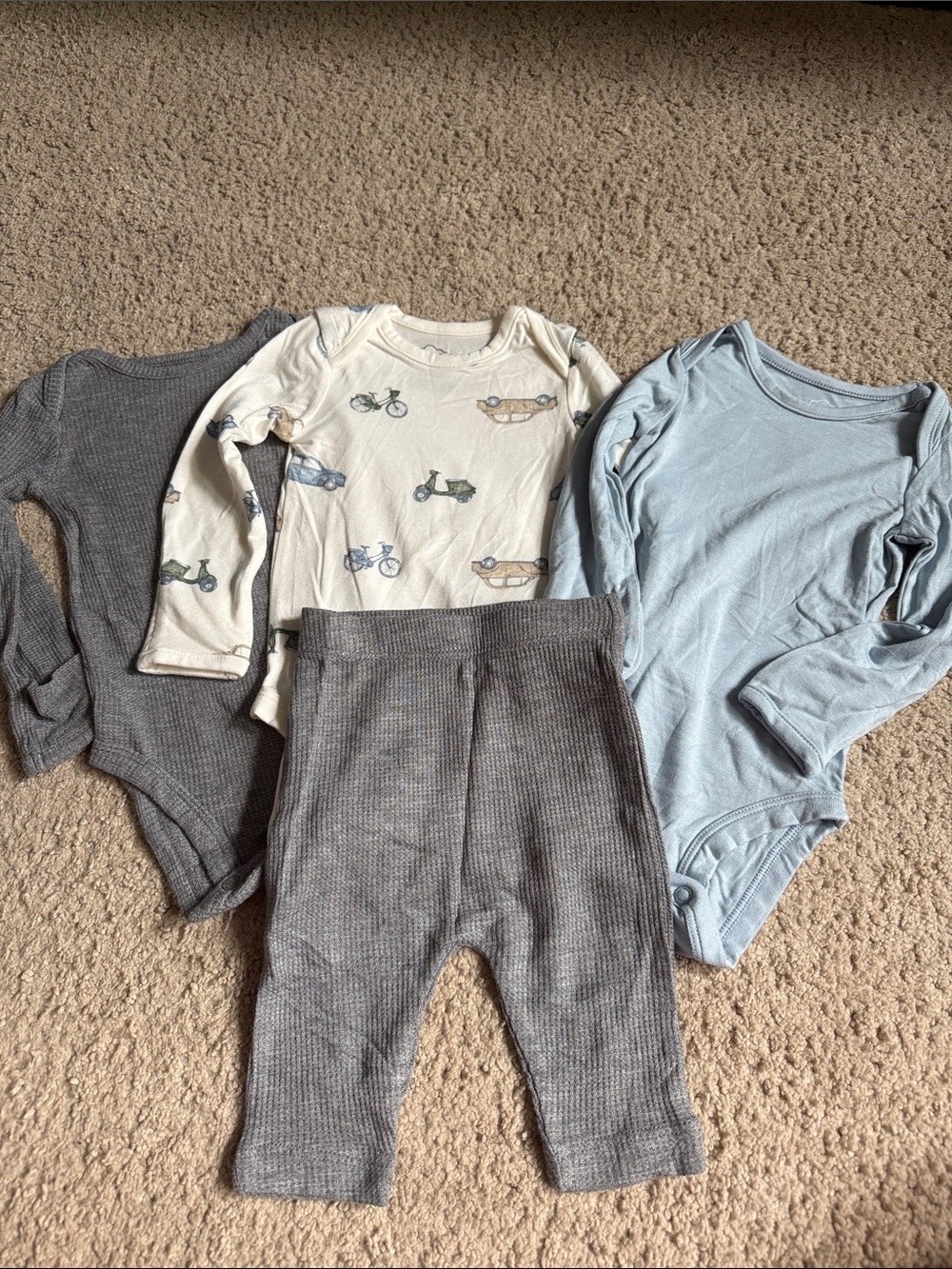 3 long sleeve purely soft onsies with 1 pair of long pants size 3 months